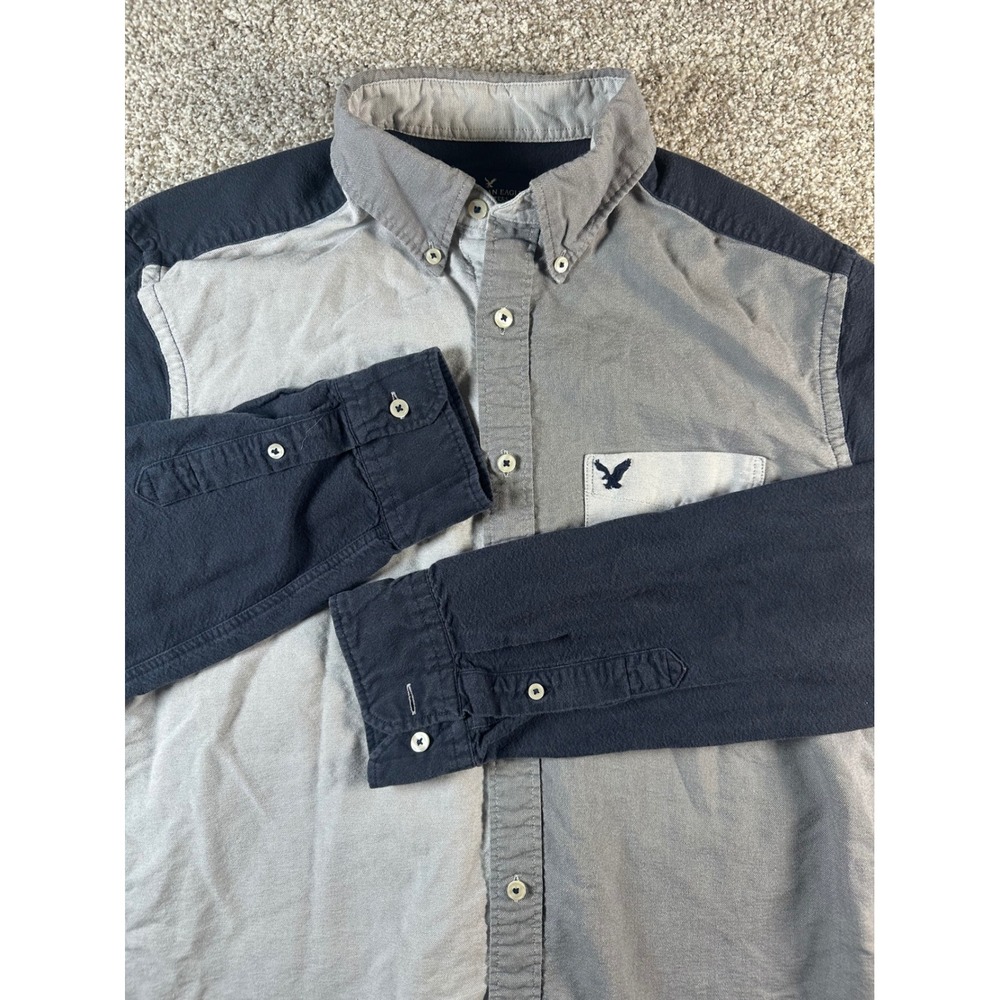 American Eagle Mens Classic Fit Colorblock Button Down Shirt Grey Navy Medium